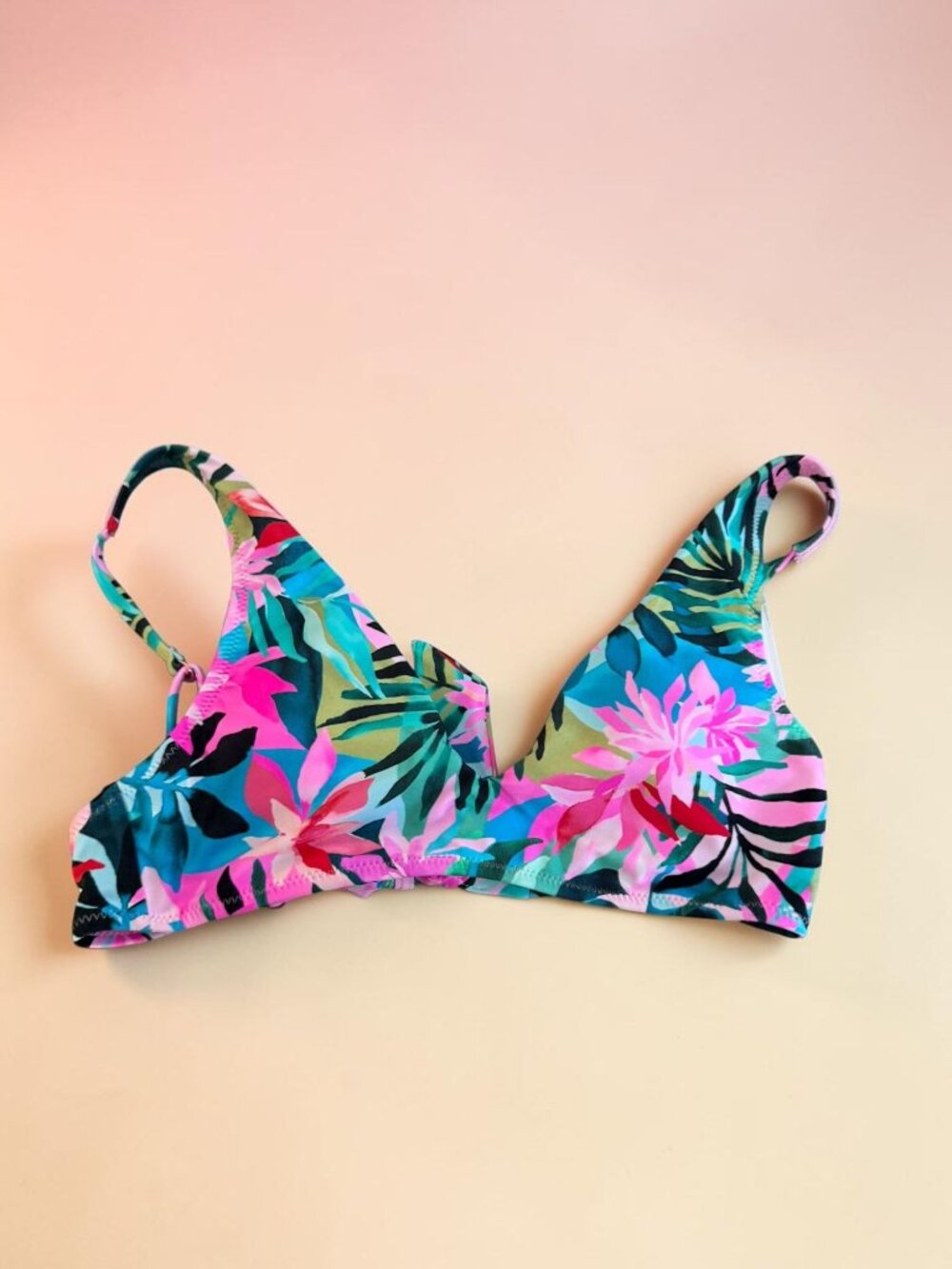 RAISINS Tropical Print Swim Bikini Top Size Small NEW NWT